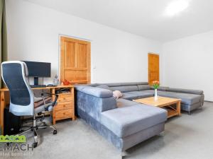 Prodej bytu 3+1, Uherské Hradiště, Na Rybníku, 74 m2
