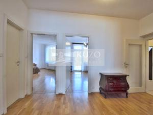 Pronájem bytu 4+1, Praha, Na okraji, 130 m2