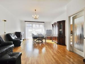 Pronájem bytu 4+1, Praha, Na okraji, 130 m2