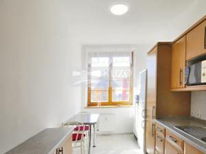 Pronájem bytu 4+1, Praha, Na okraji, 130 m2