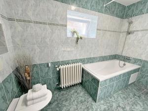 Pronájem rodinného domu, Zlonín, Hlavní, 78 m2