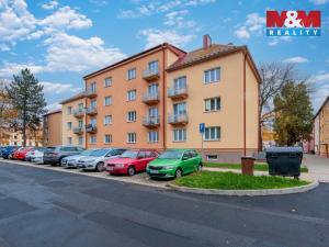Prodej bytu 2+1, Ostrov, Jungmannova, 56 m2