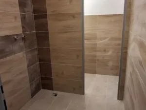 Pronájem komerční nemovitosti, Olomouc, Chválkovická, 85 m2