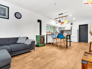 Prodej chaty, Káraný, B. Němcové, 58 m2