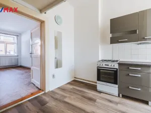 Pronájem bytu 1+1, Praha - Holešovice, Letohradská, 40 m2