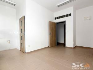 Pronájem komerční nemovitosti, Louny, Kosmonautů, 143 m2