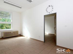 Pronájem komerční nemovitosti, Louny, Kosmonautů, 143 m2