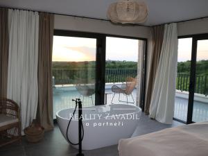 Prodej vily, Brtonigla, Chorvatsko, Brtonigla, 430 m2