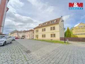 Pronájem obchodního prostoru, Bor, náměstí Republiky, 156 m2