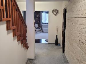 Prodej rodinného domu, Neumětely, V Chaloupkách, 348 m2