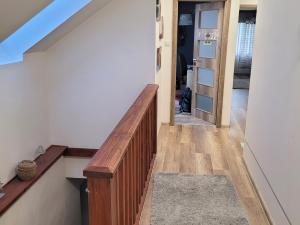 Prodej rodinného domu, Neumětely, V Chaloupkách, 348 m2
