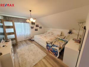 Prodej rodinného domu, Neumětely, V Chaloupkách, 348 m2