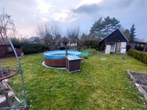 Pronájem chaty, Poděbrady, 32 m2