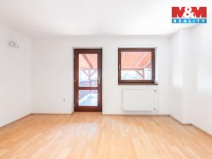 Prodej obchodního prostoru, Velká nad Veličkou, 187 m2