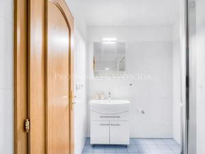 Pronájem kanceláře, Praha - Staré Město, Ovocný trh, 81 m2