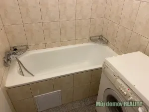 Pronájem bytu 1+kk, Praha - Vysočany, Freyova, 30 m2