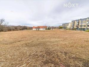 Prodej komerčního pozemku, Praha - Zličín, Lipovská, 9821 m2