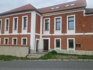Pronájem bytu 1+kk, Zápy, 29 m2