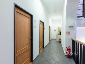 Pronájem kanceláře, Uherské Hradiště, Masarykovo náměstí, 19 m2