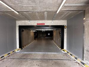 Pronájem garážového stání, Praha - Troja, Pod Hrachovkou, 16 m2