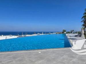 Prodej bytu 2+1, Agios Amvrosios Keryneias, Kypr, 60 m2