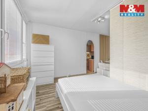 Prodej bytu 2+kk, Praha - Bohnice, Zelenohorská, 46 m2