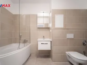 Prodej bytu 2+kk, Karlovy Vary, Moskevská, 72 m2