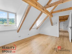 Prodej bytu 4+kk, Jince, Slavíkova, 110 m2