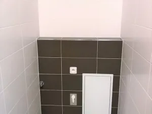 Pronájem bytu 1+kk, Praha, Medunova, 37 m2