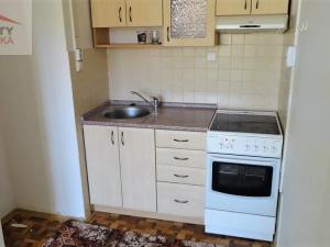 Pronájem bytu 1+kk, Valašské Meziříčí, U Vodojemu, 34 m2