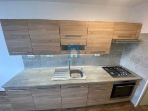 Pronájem bytu 3+kk, Praha, U bazénu, 79 m2