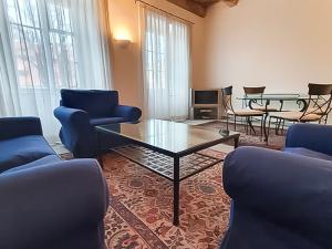 Pronájem bytu 3+1, Praha - Malá Strana, Hroznová, 73 m2