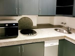 Pronájem bytu 3+1, Praha - Malá Strana, Hroznová, 73 m2