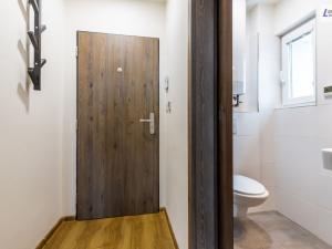 Prodej bytu 1+kk, Praha - Kobylisy, Javorová, 29 m2
