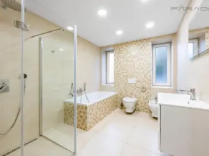 Pronájem kanceláře, Průhonice, Sadová, 350 m2