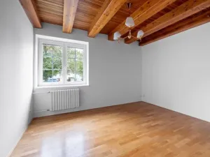 Pronájem kanceláře, Průhonice, Sadová, 350 m2