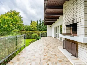 Pronájem kanceláře, Průhonice, Sadová, 350 m2