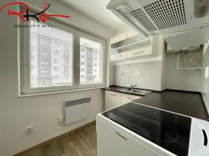 Prodej bytu 1+1, Milovice - Mladá, Spojovací, 29 m2