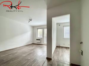 Prodej bytu 1+1, Milovice - Mladá, Spojovací, 29 m2