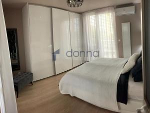 Pronájem bytu 3+kk, Praha, Květnového vítězství, 80 m2