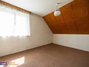 Prodej rodinného domu, Rovensko, 220 m2