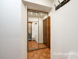 Pronájem bytu 1+kk, Praha - Řepy, Vondroušova, 21 m2