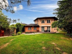 Prodej rodinného domu, Přezletice, U Bažantnice, 486 m2