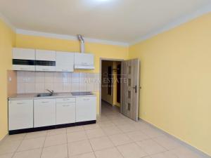 Pronájem bytu 2+kk, Karlovy Vary - Rybáře, Sokolovská, 48 m2