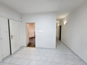 Pronájem kanceláře, Praha, Na Březince, 120 m2