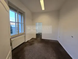 Pronájem kanceláře, Praha, Na Březince, 120 m2