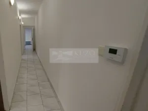 Pronájem kanceláře, Praha, Na Březince, 120 m2