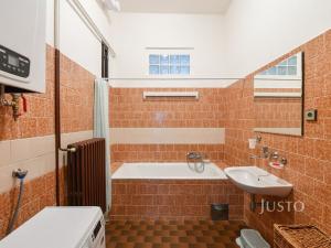 Prodej bytu 3+1, Praha, Janovského, 100 m2