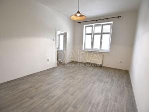 Pronájem bytu 1+1, Kralupy nad Vltavou, Jana Palacha, 43 m2