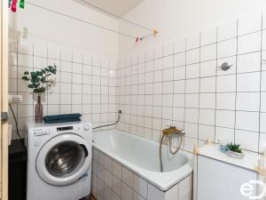 Prodej bytu 2+kk, Praha, U pramene, 49 m2
